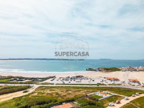 Apartamento T3 em Ferrel, Peniche