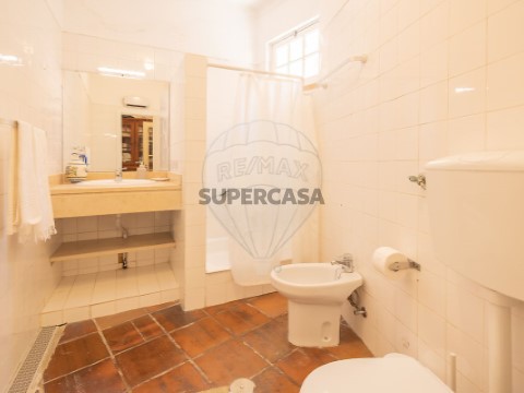 Moradia T4 em Santa Maria, São Pedro e Sobral da Lagoa, Óbidos