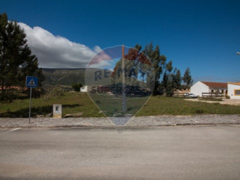 Terreno em Abrigada e Cabanas de Torres, Alenquer