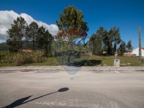 Terreno em Abrigada e Cabanas de Torres, Alenquer