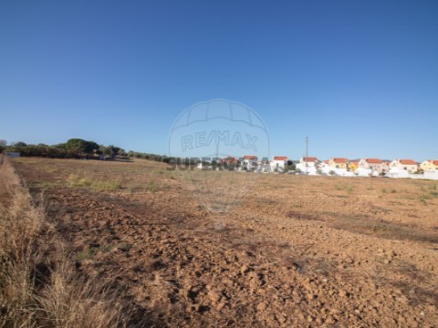 Terreno em Alenquer (Santo Estêvão e Triana), Alenquer