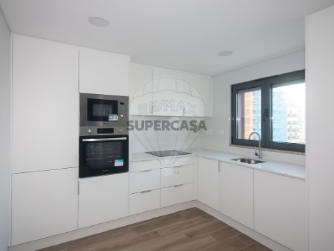 Apartamento T2 em Alenquer (Santo Estêvão e Triana), Alenquer