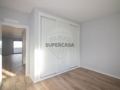Apartamento T2 em Alenquer (Santo Estêvão e Triana), Alenquer