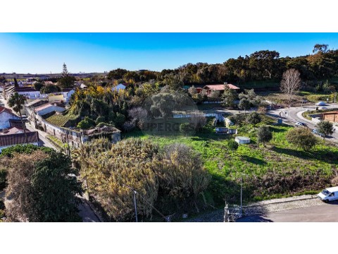 Terreno em Aldeia Galega da Merceana e Aldeia Gavinha, Alenquer