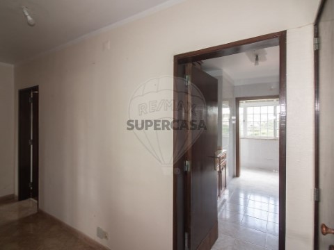 Apartamento T3 em Carregado e Cadafais, Alenquer