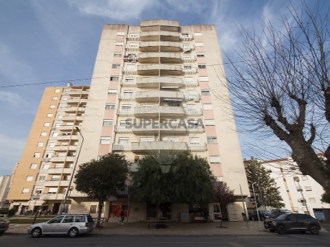 Apartamento T2 em Carregado e Cadafais, Alenquer