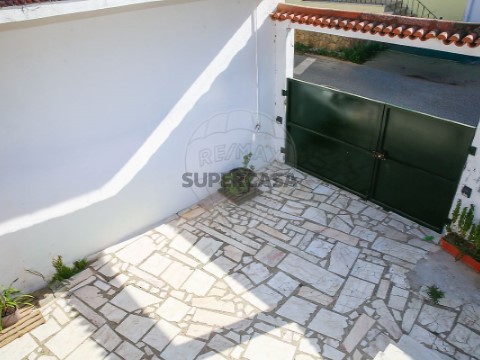 Huis 3 kamers Op Aldeia Galega da Merceana e Aldeia Gavinha, Alenquer