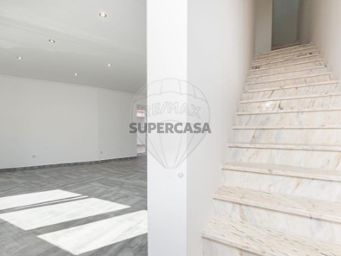 Moradia T2 em Meca, Alenquer
