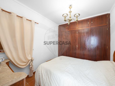 Moradia T2 em Alenquer (Santo Estêvão e Triana), Alenquer