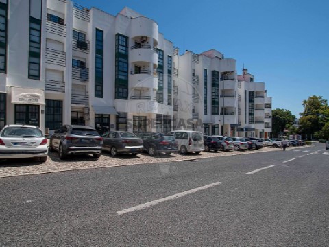 Apartamento T2 em Alenquer (Santo Estêvão e Triana), Alenquer