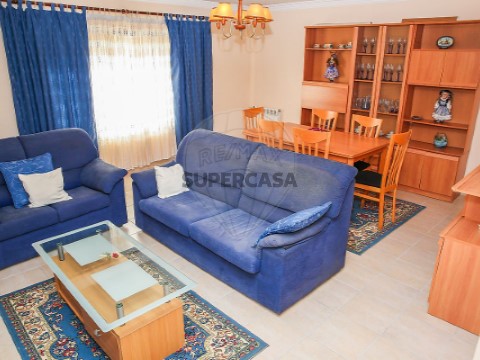 Apartamento T3 em Carregado e Cadafais, Alenquer