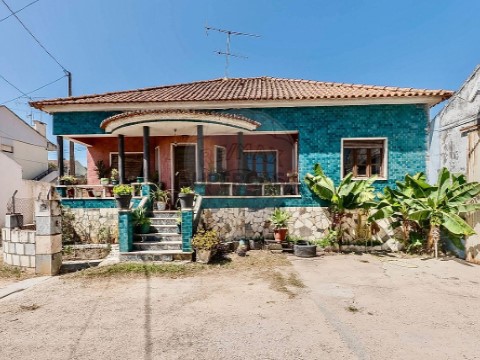 Haus 4 Zimmer auf Alenquer (Santo Estêvão e Triana), Alenquer