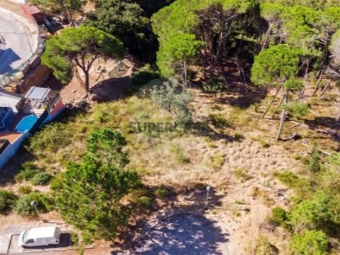 Terreno em Sesimbra (Castelo), Sesimbra