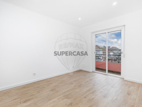 Apartamento T3 em Falagueira-Venda Nova, Amadora
