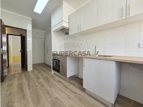 Moradia T2 em Carcavelos e Parede, Cascais