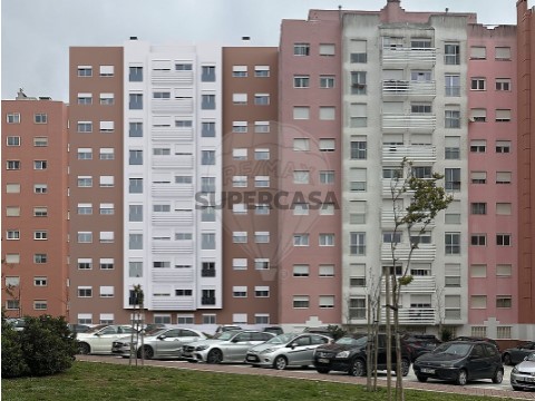Apartamento T2 em Cacém e São Marcos, Sintra