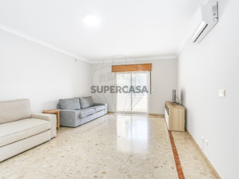 Apartamento T1 em Carcavelos e Parede, Cascais