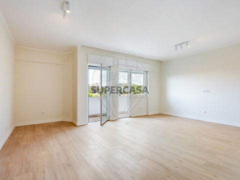 Apartamento T3 em Lumiar, Lisboa