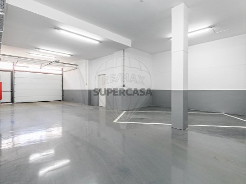 Garagem em Campolide, Lisboa