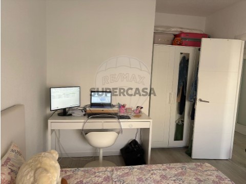 Apartamento T2 em Camarate, Unhos e Apelação, Loures