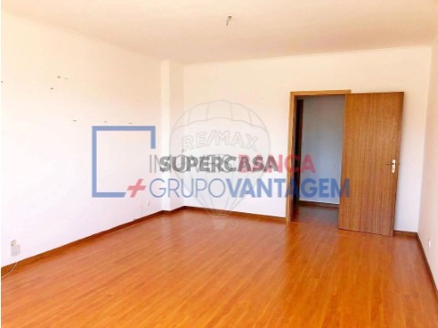 Apartamento T3 em Alenquer (Santo Estêvão e Triana), Alenquer
