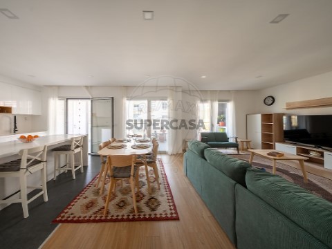 Apartamento T3 em Montijo e Afonsoeiro, Montijo