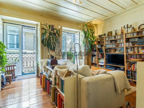 Apartamento T3 em Misericórdia, Lisboa