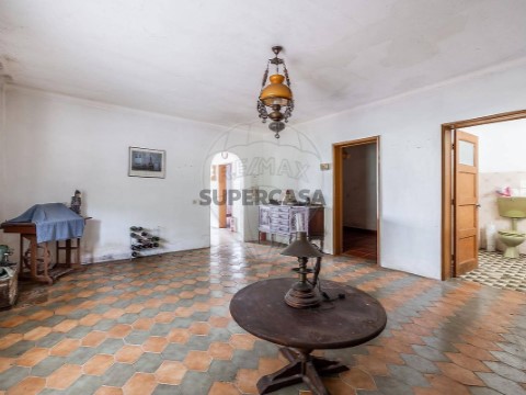Terreno em Alenquer (Santo Estêvão e Triana), Alenquer