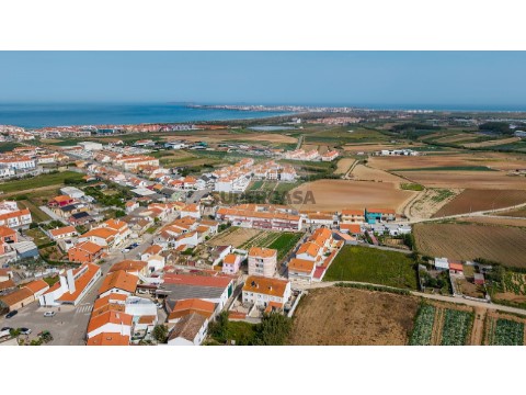 Apartamento T2 em Atouguia da Baleia, Peniche