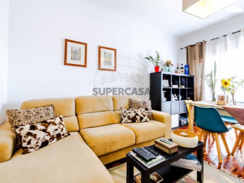 Apartamento T1 em Carnaxide e Queijas, Oeiras