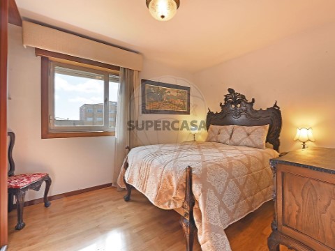 Apartamento T3 em Ramalde, Porto