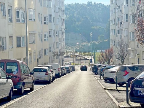 Apartamento T3 em Rio de Mouro, Sintra