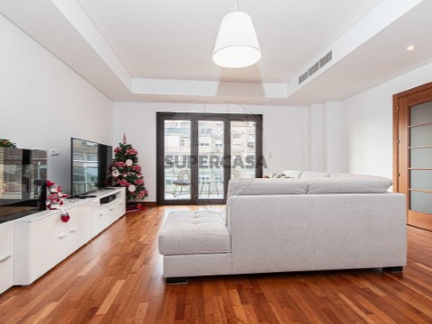 Apartamento T2 em Odivelas, Odivelas