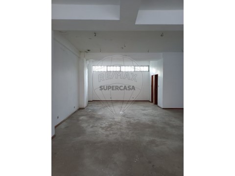 Bureau au União Freguesias Santa Maria, São Pedro e Matacães, Torres Vedras
