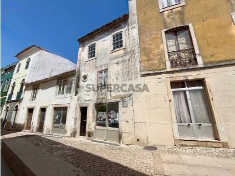 Gebouw Op União Freguesias Santa Maria, São Pedro e Matacães, Torres Vedras
