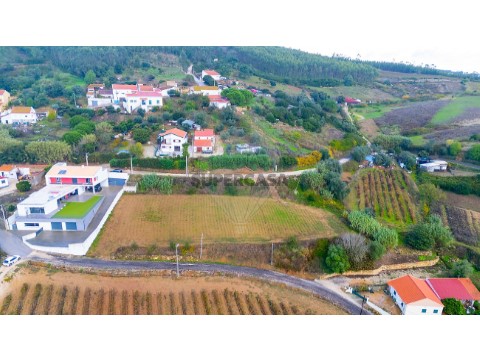 Terreno em Carvoeira e Carmões, Torres Vedras