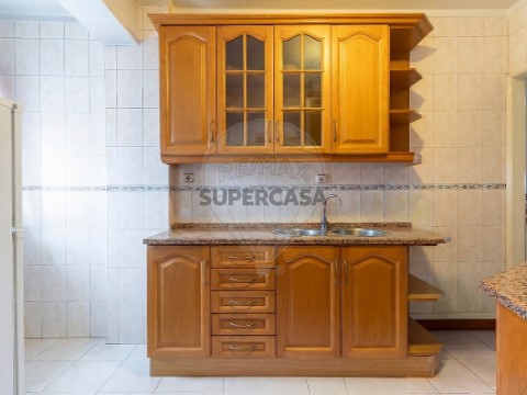 Apartamento T2 em Odivelas, Odivelas