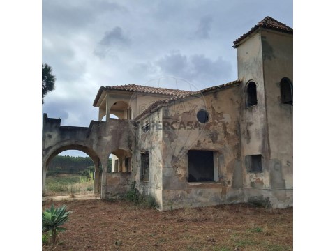 Quinta T0 em Cadaval e Pêro Moniz, Cadaval