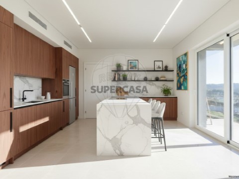 Moradia T4 em Bucelas, Loures