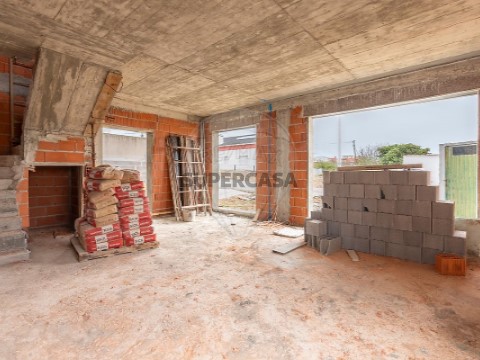 Moradia T4 em Santa Bárbara, Lourinhã