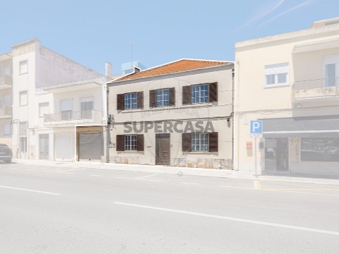 Moradia T5 em União Freguesias Santa Maria, São Pedro e Matacães, Torres Vedras