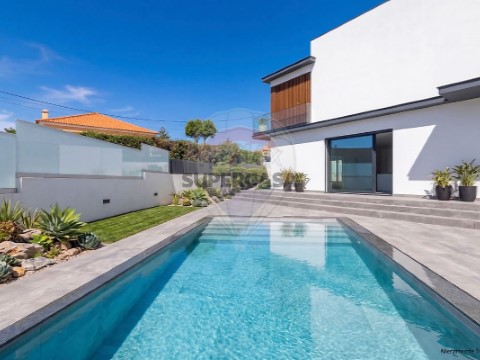 Moradia T4 em São Pedro da Cadeira, Torres Vedras