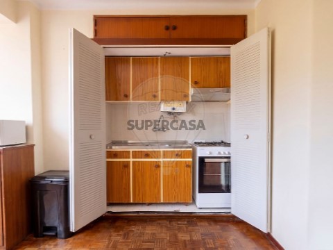 Apartamento T1 em União Freguesias Santa Maria, São Pedro e Matacães, Torres Vedras