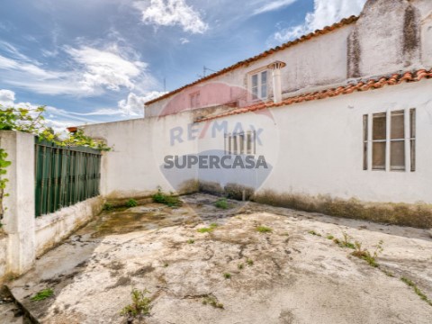 Prédio em Cidade de Santarém, Santarém