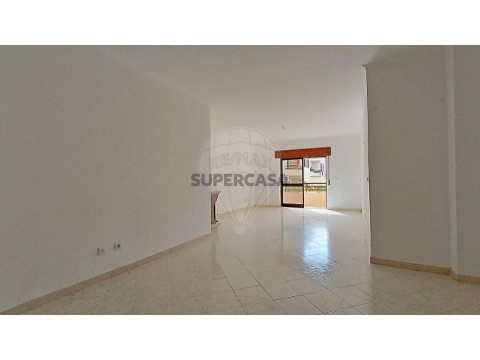 公寓 3 卧室 在 Cidade de Santarém, Santarém