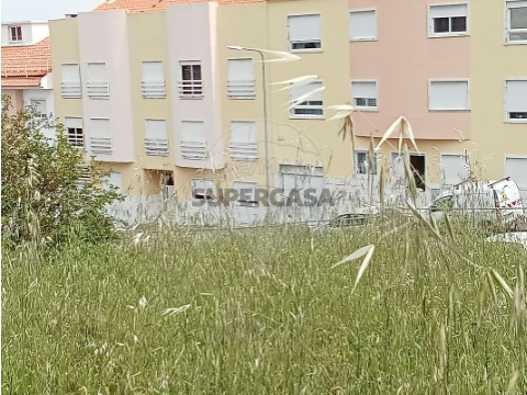 Terreno em Encosta do Sol, Amadora