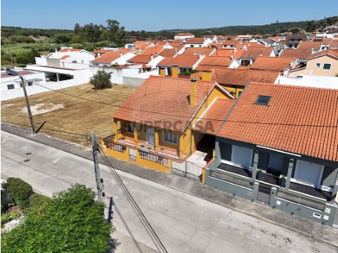 Moradia T2 em Raposa, Almeirim