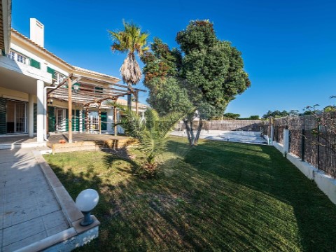 Moradia T6 em Carvalhal, Grândola
