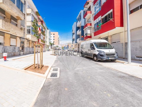 Apartamento T2 em Odivelas, Odivelas