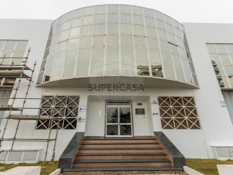 Escritório em Póvoa de Santa Iria e Forte da Casa, Vila Franca de Xira